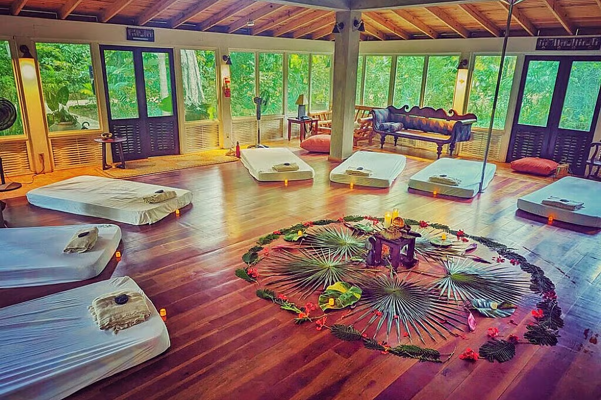How to Prepare for a Psilocybin Retreat in Jamaica 